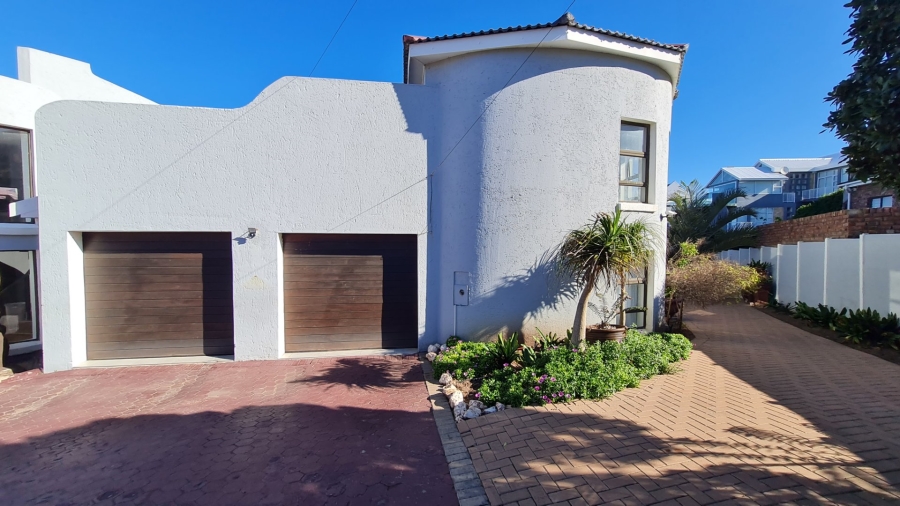 3 Bedroom Property for Sale in Dana Bay Western Cape